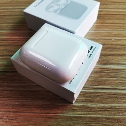 Qi無線充電盒更換兼容 Air Pods (不含Air Pods) 內置電池 5次充電(支援藍牙配對)